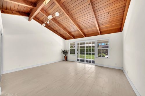 5771 Heil Ave, Huntington Beach CA  92649-3771 exterior
