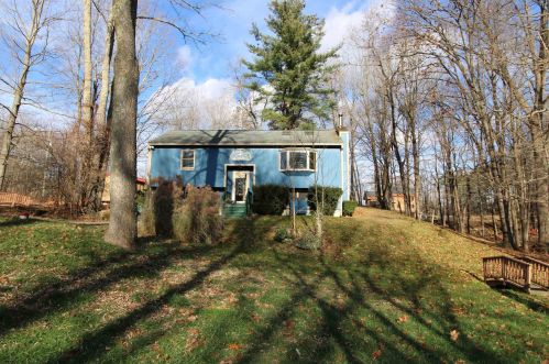 113 Chester Rd, Derry, NH 03038-3956