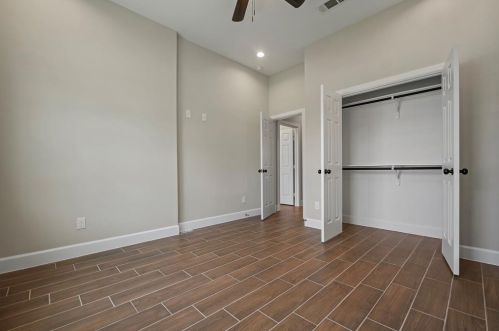 614 Longhorn Trl, Angleton TX 77515-9623 exterior