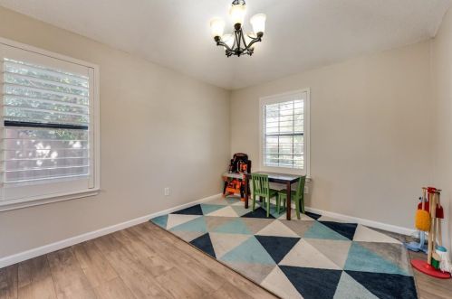 2902 Palisades Dr, Carrollton TX 75007-5083 exterior