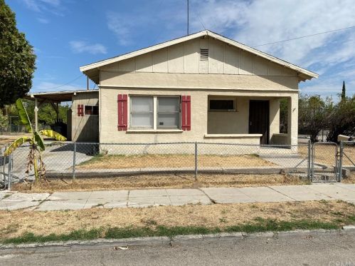 657 Colton Ave, Colton, CA 92324-3021