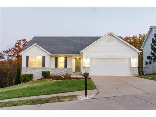 1840 Championship Ln, Festus, MO 63028-5630