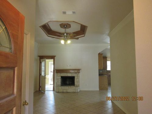 2829 Milam St, Fort Worth TX  76112-6710 exterior