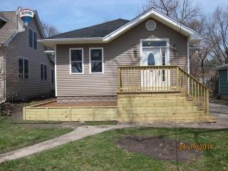 1232 Olive Rd, Homewood IL  60430-2409 exterior