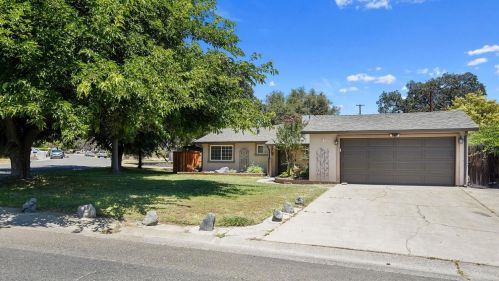 5700 La Field Dr, Fair Oaks, CA 95628-3022