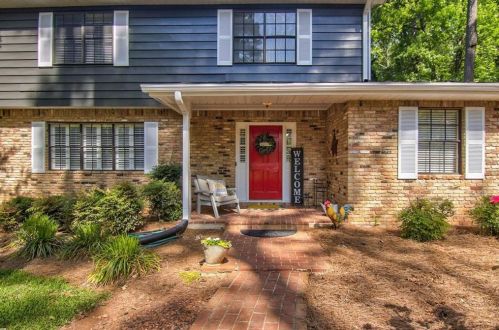 23 Valley Trl, Porterdale, GA 30014-1646