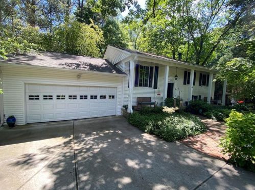3191 Moss Oak Dr, Atlanta, GA 30340-1320
