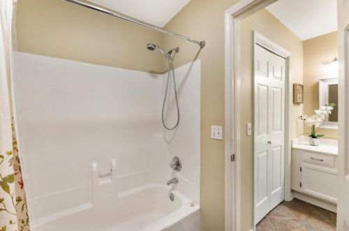 312 Hollyfax Cir, Atlanta GA  30328-5702 exterior