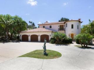 2131 Oceanview Rd, Oceanside, CA 92056-3105