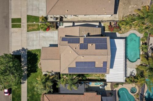 657 Otis Dr, Ripon, CA 95366-9395