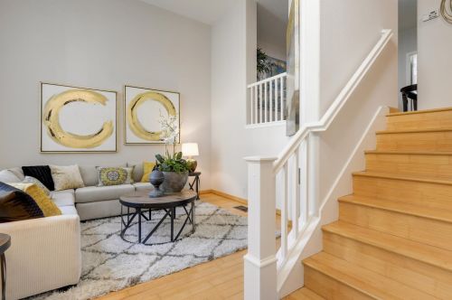 168 Montelena Ct, Mountain View, CA 94040-1088