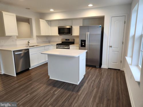 267 Colston Rd, Charles Town WV  25414-5494 exterior