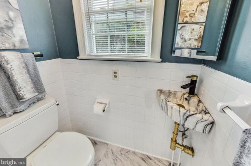 110 Granville Dr, Silver Spring MD 20901-3104 exterior