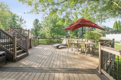 626 Carnation Dr, Oswego, IL 60543-7534