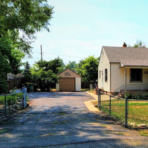 25 Lamar St, Denver, CO 80226-2238