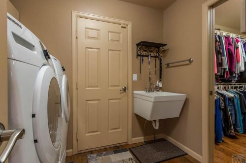 381 Conquistador Ave, Pueblo CO 81007-3650 exterior