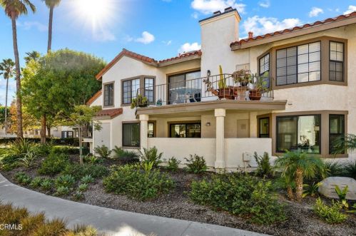 1913 Majorca Dr, Oxnard, CA 93035-3647