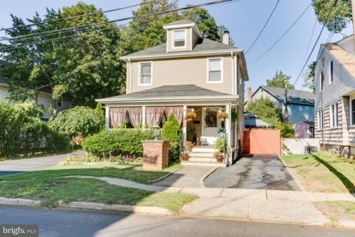 73 Jackson St, East Freehold, NJ 07728-2443
