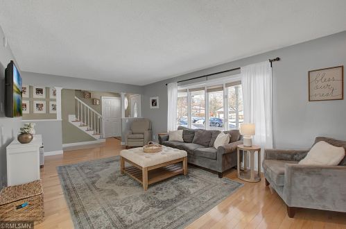 4258 Dunrovin Ln, Saint Paul MN 55123-1725 exterior