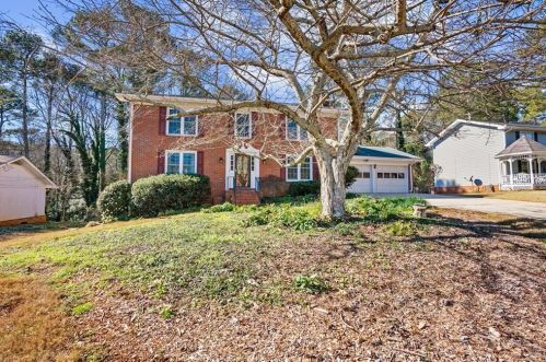 1267 Arlene Ct, Lilburn, GA 30047-4301