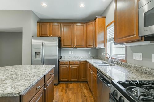 2160 Cedar Grove Trl, Saint Paul MN  55122-1543 exterior