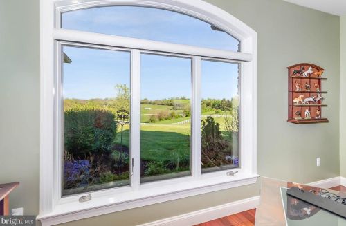 253 Bonnybrook Rd, Carlisle PA 17013-4214 exterior