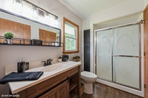 748 50, Valpo IN  46385-8929 exterior