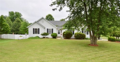 5802 Staunton Rd, Edwardsville, IL 62025-6322