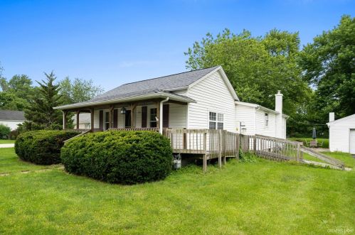 186 1st St, Braidwood, IL 60408-1703
