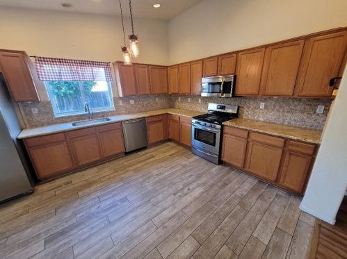 10009 Copco Ln, Stockton, CA 95219-7131