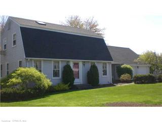278 Highcrest Rd, Hartford, CT 06109-4039