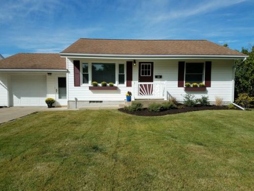 333 Edgewood St, Mayfair, IL 61550-2533