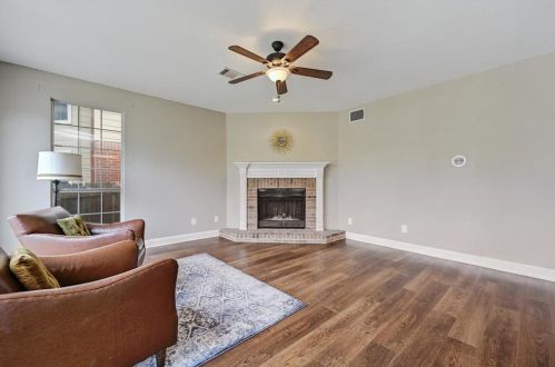 7811 Cheno Cortina Trl, Austin TX  78749-2717 exterior
