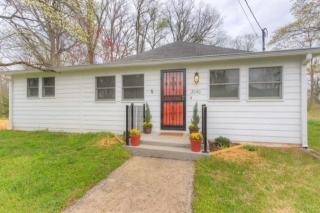 2040 Staff Dr, Mascot, TN 37806-2017