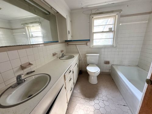 270 Senior Rd, Kingstree SC  29556-1640 exterior