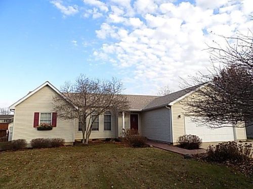 826 Heritage Ln, Ottawa, IL 61350-4787