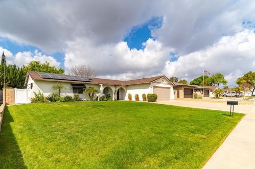 12066 Abacherli Pl, Chino, CA 91710-1825