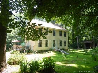12 West St, Columbia, CT 06237