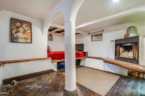 1128 Marion Dr, Glendale CA  91205-3713 exterior