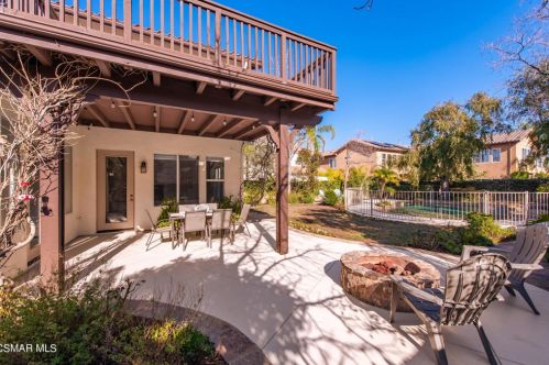 5934 Indian Terrace Dr, Simi Valley CA  93063-5771 exterior