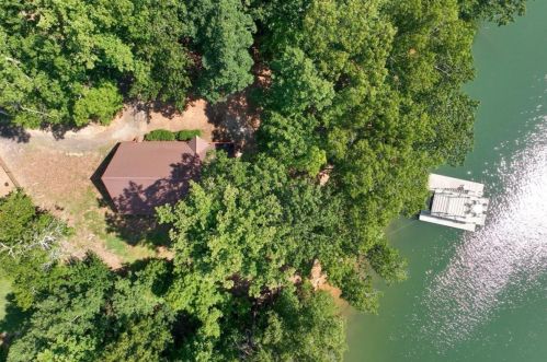 6011 Blackberry Ln, Buford, GA 30518-1505