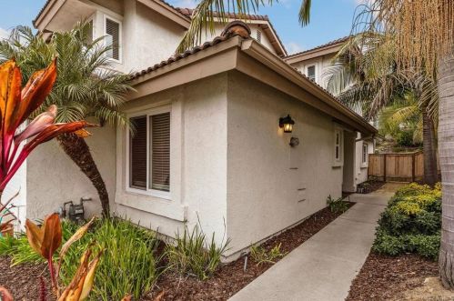 2437 Summerhill Dr, Encinitas, CA 92024-5452
