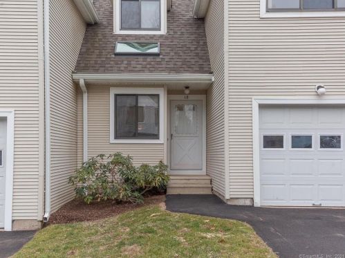18 Evergreen Trl, Farmington, CT 06032-2145