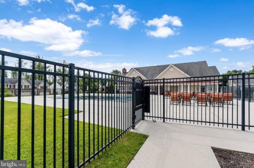 332 Tufton Cir, Fallston MD 21047-2650 exterior