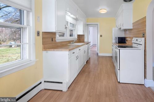 19 Federal City Rd, Trenton NJ 08638-1307 exterior