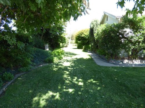 1530 Waverly Dr, Modesto, CA 95358-2366