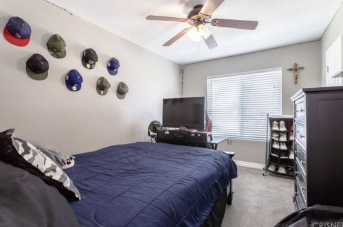 2418 Royal Ave, Simi Valley CA 93065-4759 exterior