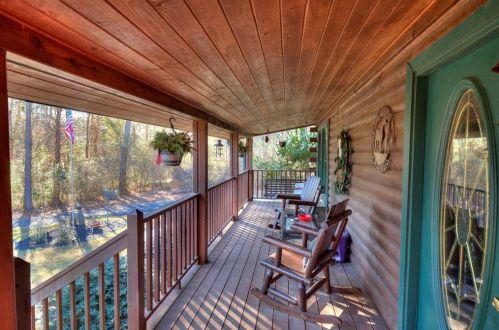 22 Corson Trl, Taylorsville, GA 30178-1131