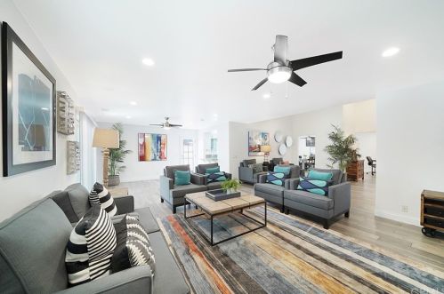 513 Curie Ave, Santa Ana, CA 92707-3917