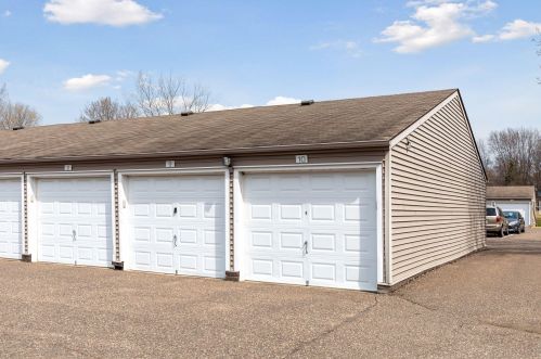 1225 Ferndale St, Saint Paul MN 55119-7161 exterior